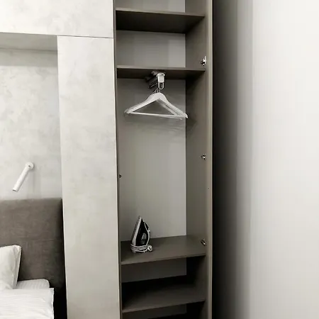 Apartment Modern Studio In Heart Of
